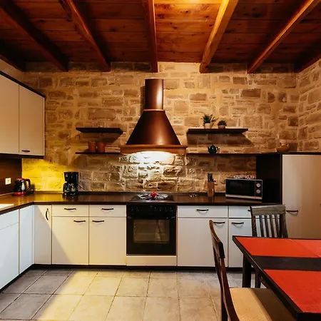 Olympia - Erato Ferienhaus Prinés